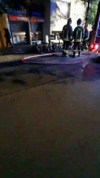 Firenze, incendio nella notte. Danni a motorini e bici elettriche