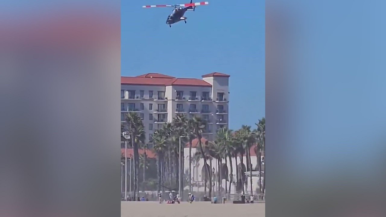 SHOCKING Helicopter Crash on Los Angeles Beach Caught on Camera