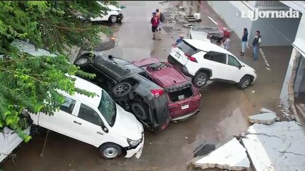 Pobladores limpian, tras el desbordamiento del río Cazones
