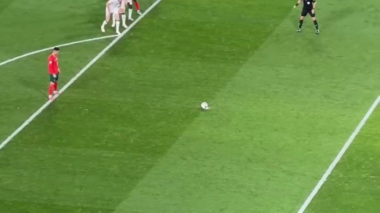Portugal vs Ireland 1-0 Highlights • Cristiano Ronaldo Missed Penalty  Rúben Neves Goal 9'+2