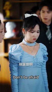 After becoming the white moonlight of the crazy boss who died young, she only wanted to save her life and had no intention of falling in love. She could not see the love in the boss's eyes that almost burned her soul #Popular short drama #Bossy CEO #Sweet