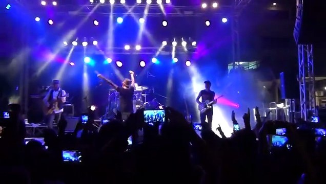 Fabrizio Moro - Eppure mi hai cambiato la vita (live)