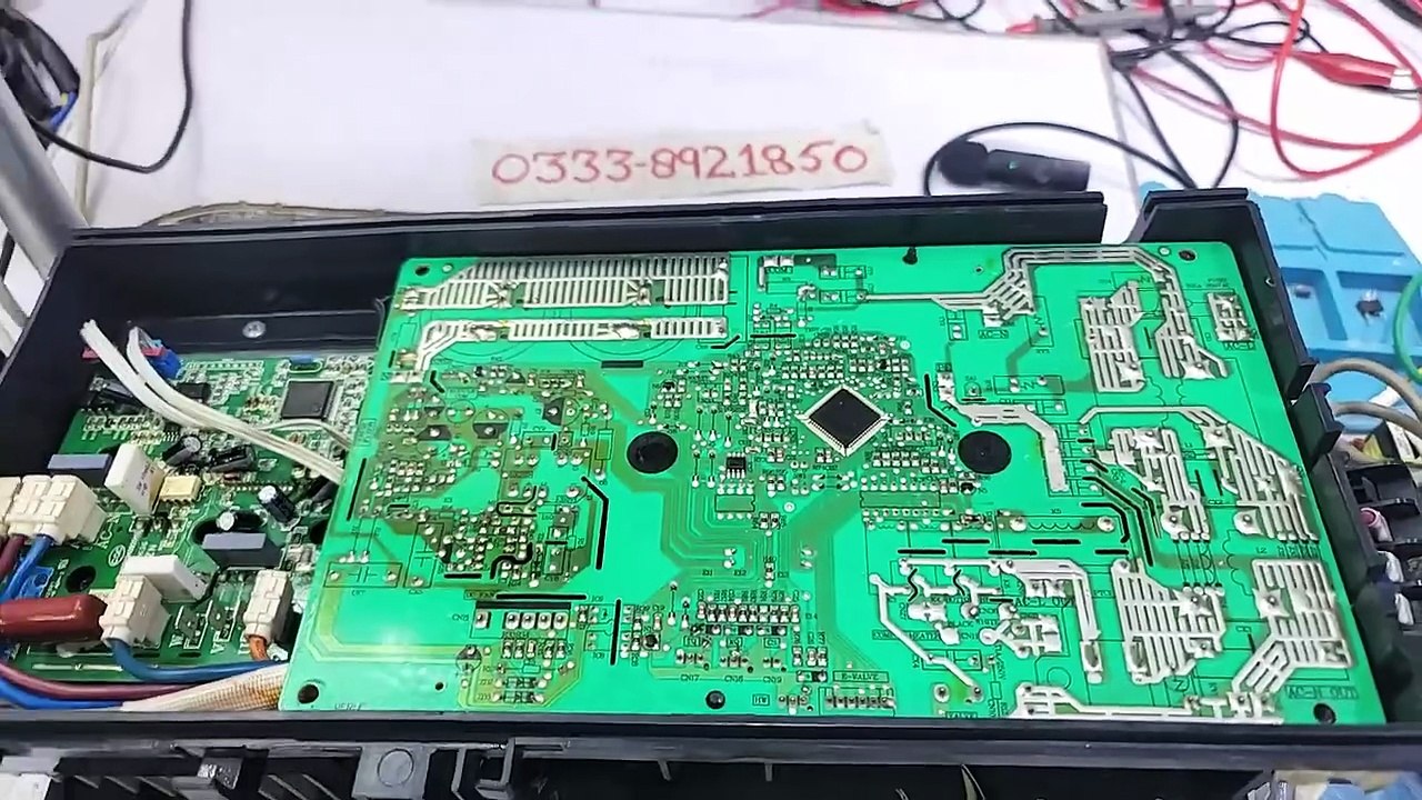 Dc inverter ac no error code compressor chal kay band ho jata hai ...