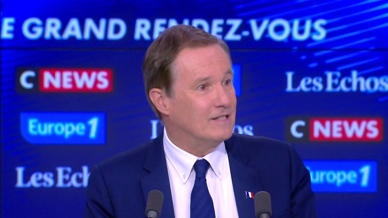 Nicolas Dupont-Aignan : «Une oligarchie sous influence de l’UE liquide les pouvoirs de la France»