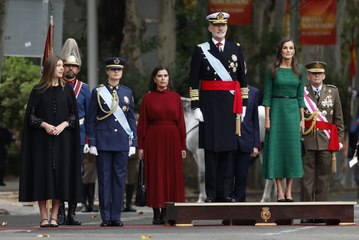 La Tertulia de La Trinchera. España celebra el Día de la Hispanidad con Sánchez bajo lupa