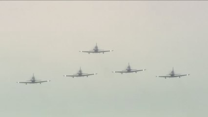 La formación Mirlo surca los cielos y sustituye ala Patrulla Águila después de 40 años