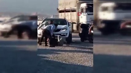 Gavura vurur gibi vurdular: Öldüreyise dayak kamerada!