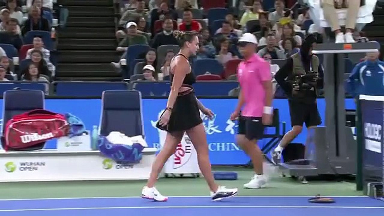 Aryna Sabalenka narrowly misses ball boy after throwing tennis racquet