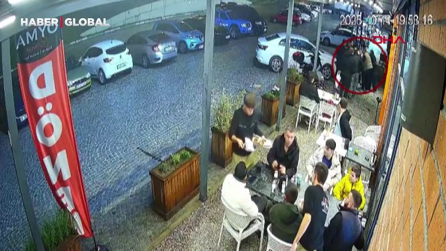 Nefes borusuna şeker kaçan lise öğrencisi kıza Heimlich manevrasıyla müdahale