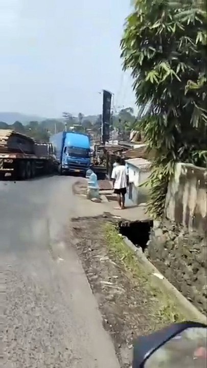 Kecelakaan beruntun