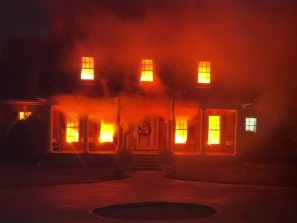 Halloween-Deko hält Feuerwehr auf Trab