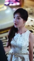 After learning she had a boyfriend, he hid his love deep in his heart and silently protected her for 8 years. Until he learned she had broken up, he returned home to pursue her and protected her behind his back. Everyone thought they were just playing aro