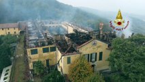 L'incendio al monastero della Bernaga, le immagini impressionanti della distruzione vista dall'alto