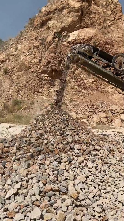 ‎#stonecrushers #rockcrusher #rockcrushing #jawcrusher #stonecrusherplant #stonecrush #asmrstone‎