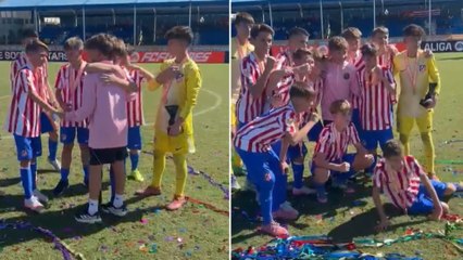 El emotivo momento del hijo de Luis Suárez con sus 'ex' del Atlético: "Vamos Benji"