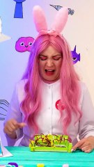 So Gross 🤯 Moldy Chair Replaced With Cute DIY Sofa For Sprunki