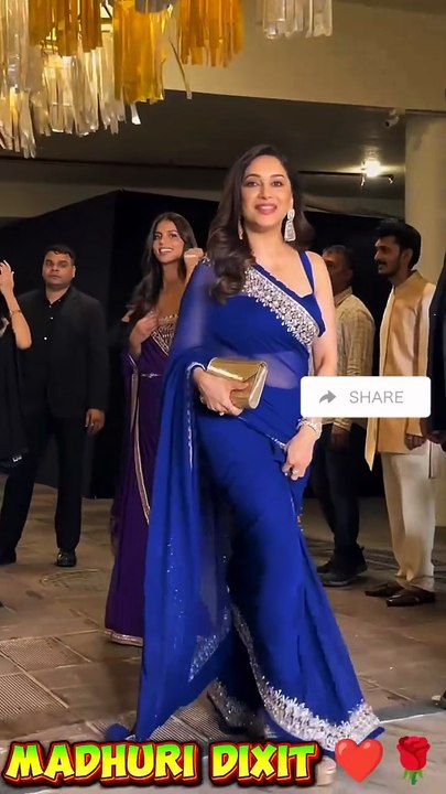 Bollywood Actress Madhuri Dixit Arrived at Manish Malhotra Party ♥️🔥🌹