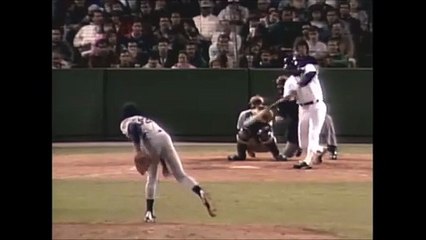 4/25/89: Jim Rice hits his 382nd and final homerun of his career (4/25/89)