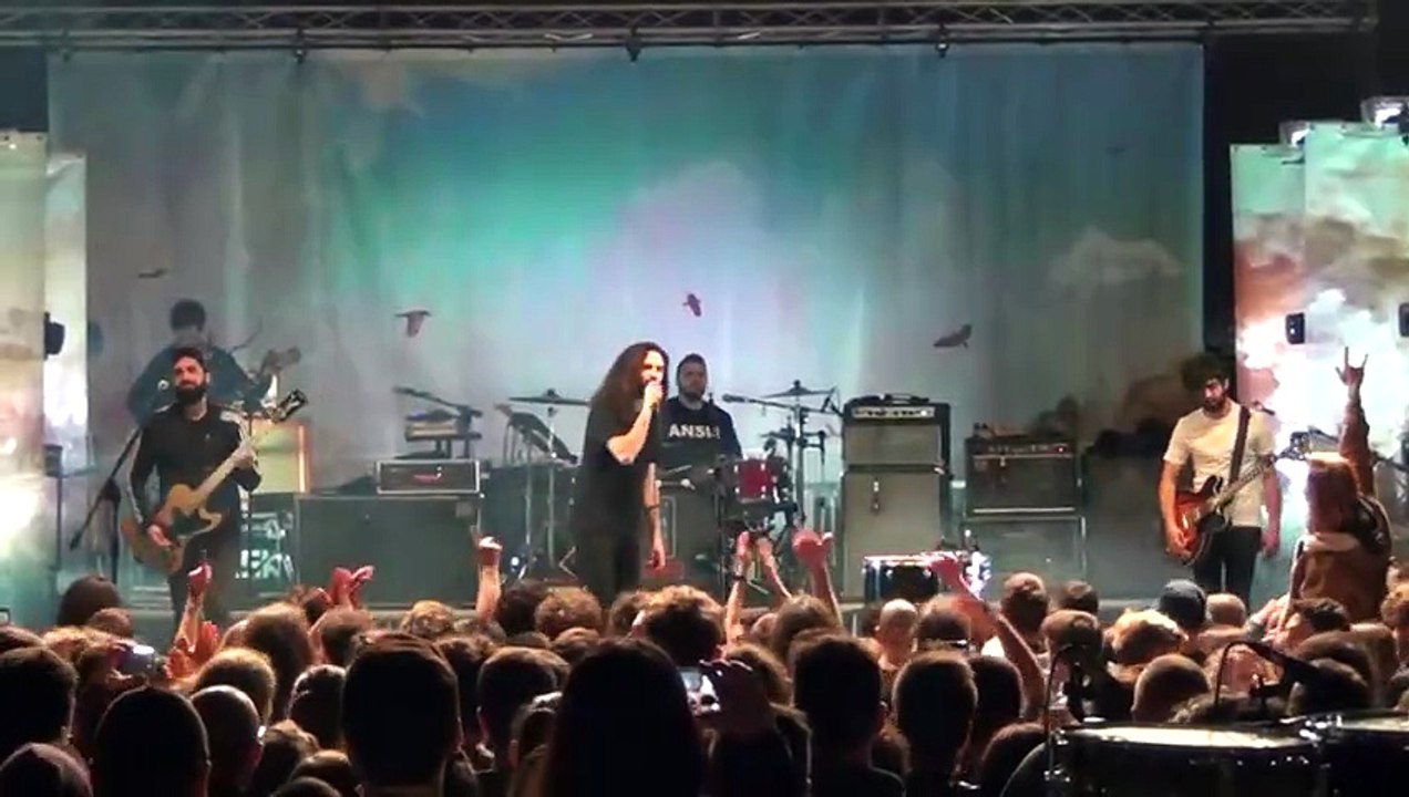 Fast Animals and Slow Kids - A cosa ci serve (live)