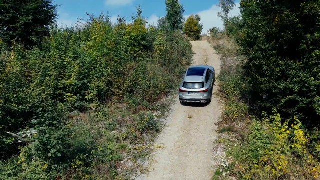 Mercedes-Benz inaugurates the most advanced light testing centre of the automotive industry - Gradients of up to 50 percent in the off-road module with field, forest and gravel paths