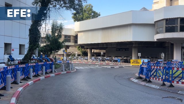 Los siete rehenes liberados en la primera tanda ya están en manos del Ejército israelí