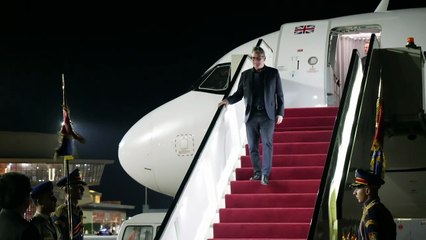 PM lands in Egypt for Gaza peace plan signing