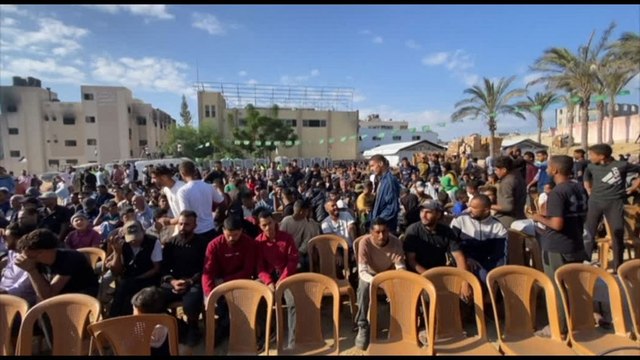 Khan Younis, folla attende il rilascio dei prigionieri palestinesi