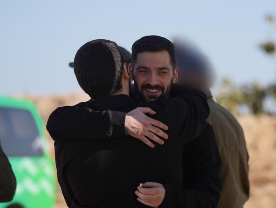 Emotionales Wiedersehen: Deutsch-israelische Zwillinge wieder vereint