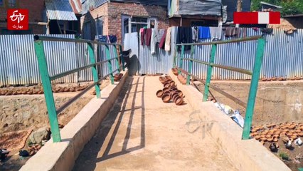 مٹی کے برتن بنانے کے فن کو ایک خاندان بچانے کی کوشش کر رہا ہے