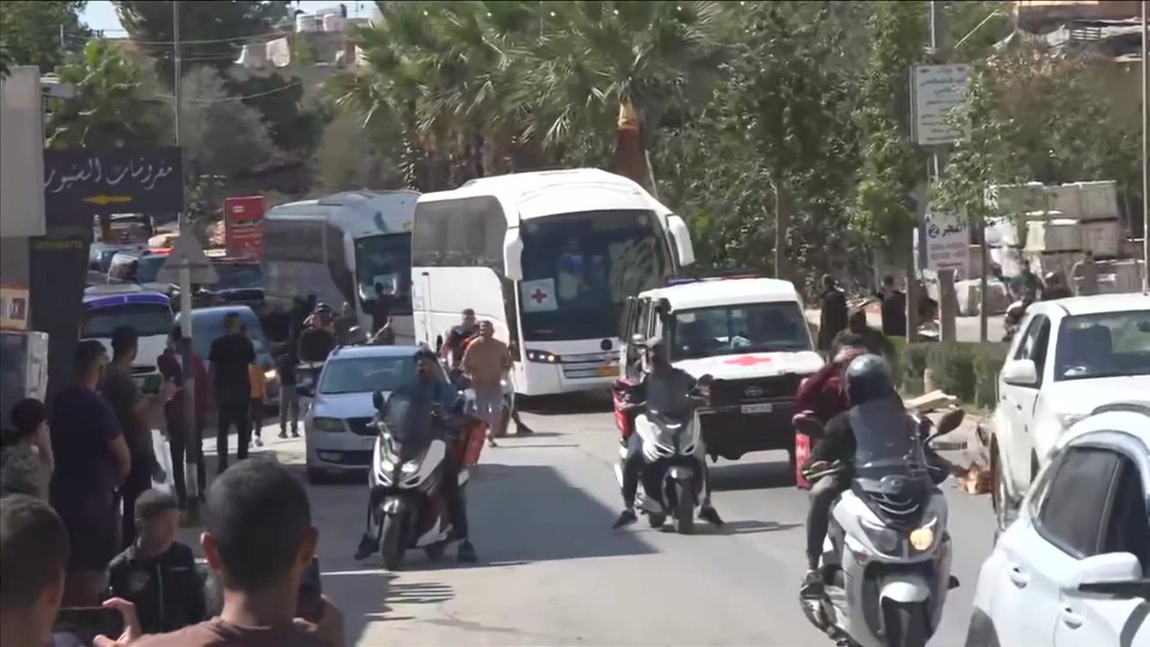 Palestinian prisoners released by Israel arrive in Ramallah