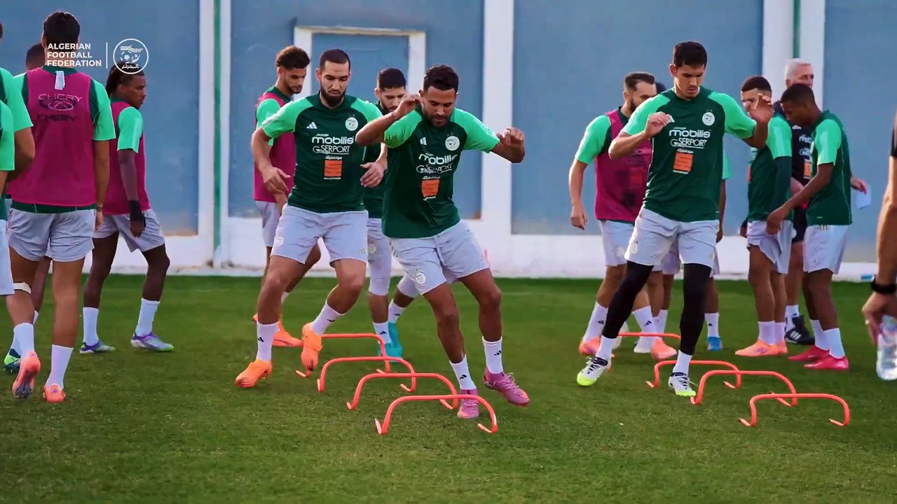 Algérie-Ouganda : Dernier entrainement des Verts au CTN