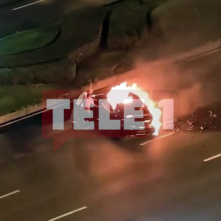 Yanan elektrikli aracın kapıları kilitlendi şirket hisseleri çakıldı!