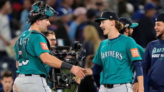 Seattle Takes Early Series Lead Against Toronto in ALCS