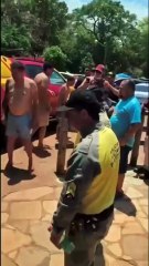 Sucuri gigante é encontrada em balneário no sul de Goiás