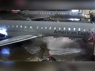 Panne beim Tanken: Tankschlauch löst sich vom Flugzeug