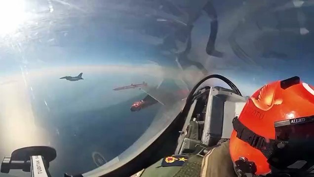 Milli seyir füzesi SOM-J atış testini başarıyla tamamladı! Radar sistemlerinden kaçıyor, hedefi tam isabetle vuruyor: Bakan Kacır paylaştı...