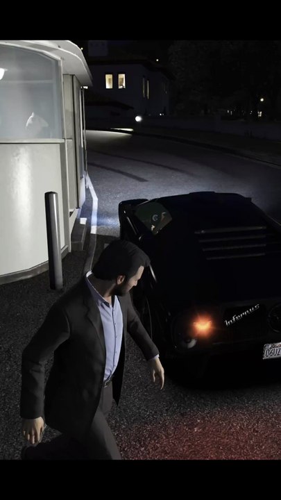 Michael Takes Down the Guards 🚨 | GTA 5 Street Fight