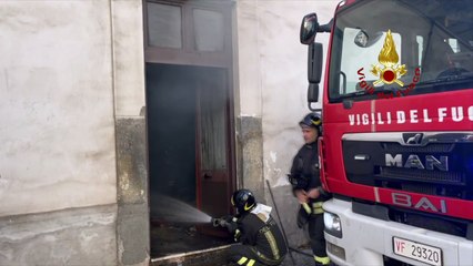 San Gennaro Vesuviano, incendio in una palazzina: intervengono Vigili del Fuoco (13.10.25)