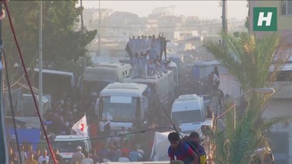 Prisioneros palestinos liberados llegan a Khan Younis
