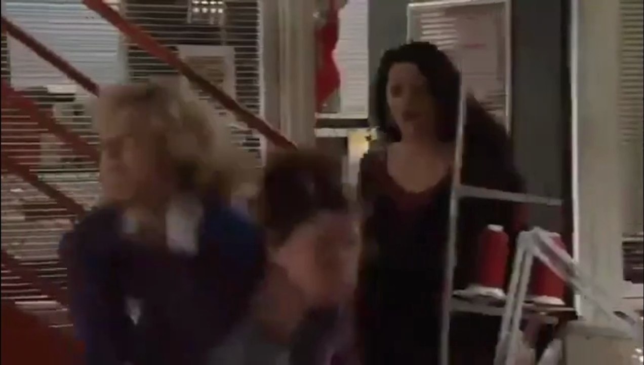 Corrie Janice Battersby Lunges for Eileen 24th March 2011