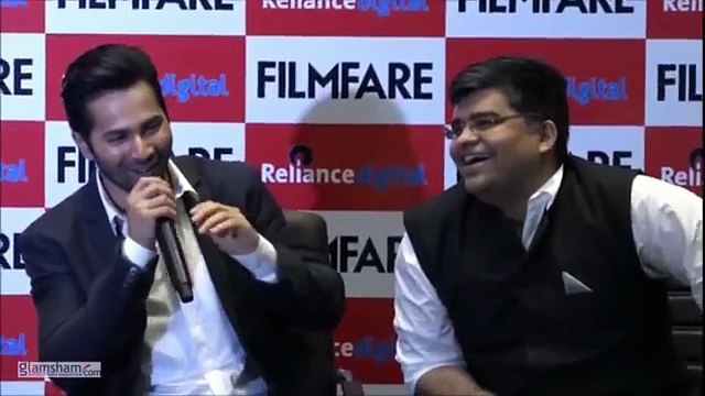 Varun Dhawan had thoughts about Ranbir and Ranveer’s dance, and let’s just say, Bollywood energy met full-on bromance vibes 💃🔥 #glamsham #varundhawan #ranbirkapoor #ranveersingh #bollywooddance #bromancevibes #filmyenergy #bollywoodbuzz glamsham, varu