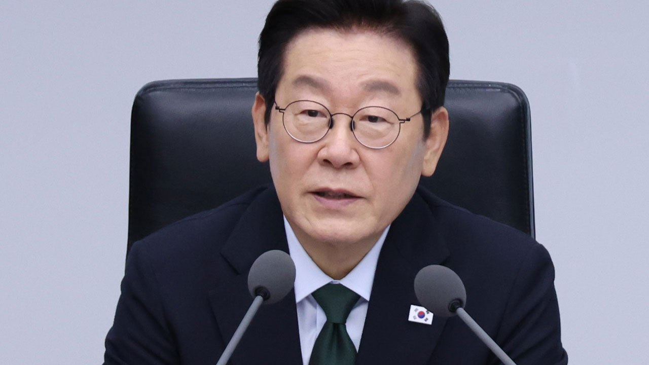 이 대통령 "낮은 자세로 국회 국정감사에 적극 임해달라" / YTN