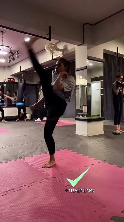 Actress Girl gym video