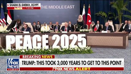 Trump signs Gaza peace plan