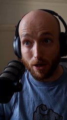 Un thriller sous haute tension.Un père voit ses enfants entrer dans l’ascenseur…Il les suit une minute plus tard.Mais à l’arrivée : plus rien.Un immeuble. Des étages. Et un mystère qui s’épaissit.