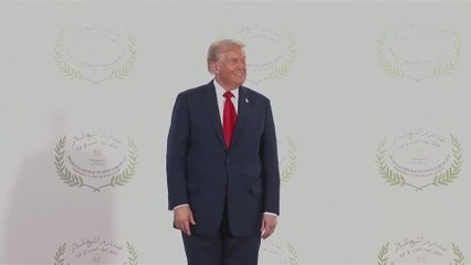 Trump points at UAE official during photo op and says, "A lot of cash. Unlimited cash."