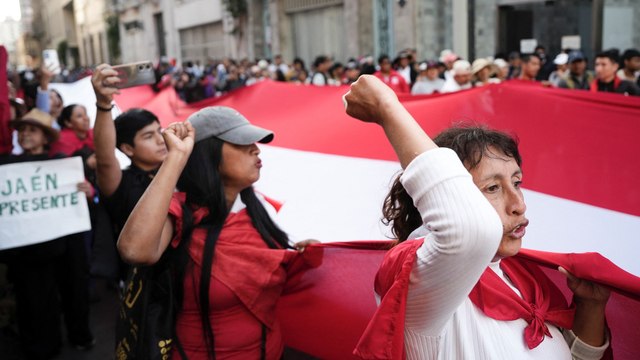 Protestan en Perú en contra del nuevo presidente, José Jeri