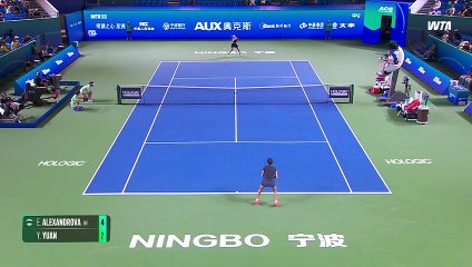 Alexandrova_powers_past_Yuan_to_reach_Ningbo_quarterfinals_3
