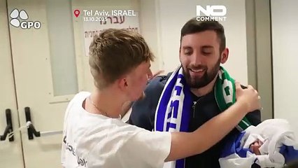 Befreite Geiseln treffen nach zwei Jahren Gefangenschaft ihre Familien in Tel Aviv