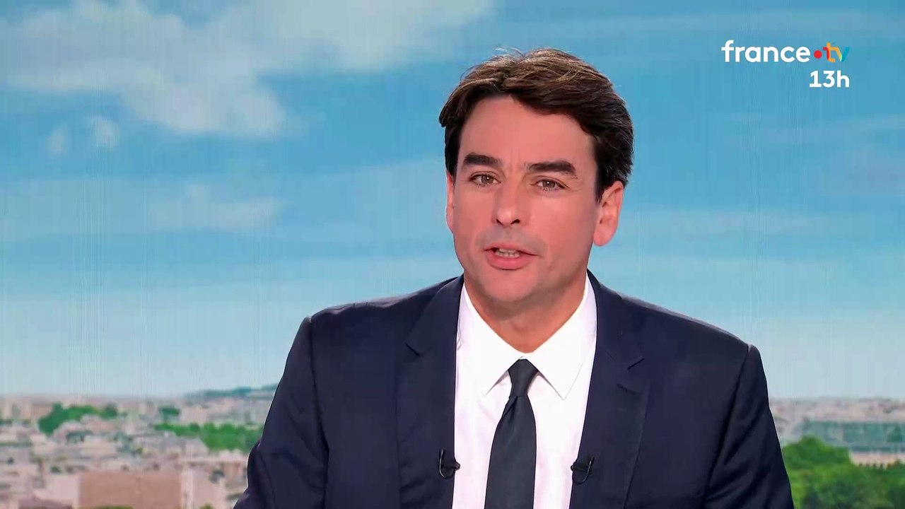 Révélation sur l'erreur de Léa Salamé hier soir : Dans le journal de 13h, Julian Bugier avait déjà confondu Dominique Bernard et Samuel Paty et personne à la rédaction ne s'en est aperçu pendant 7 heures !